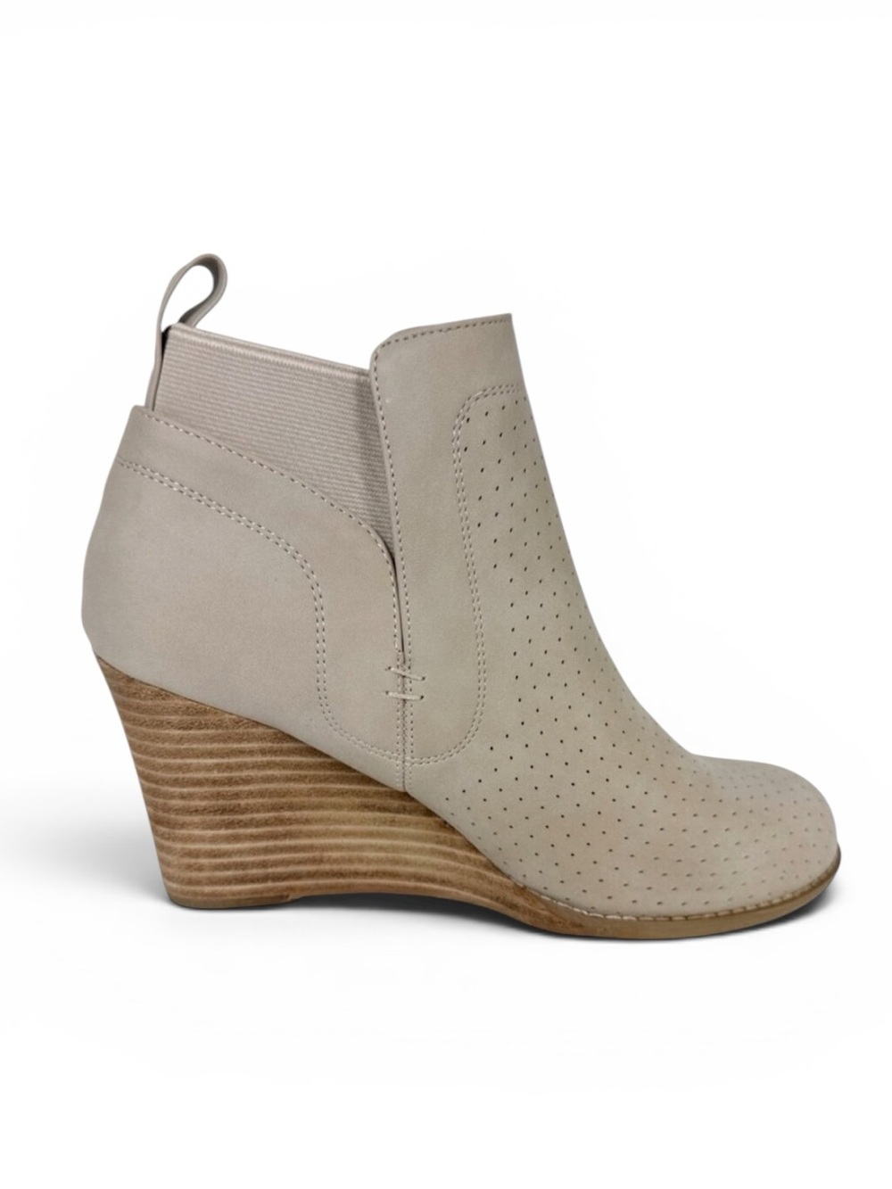 DV by Dolce Vita Gerdy Bootie Boot Beige Women's 8.5M‎ NWOB 9321